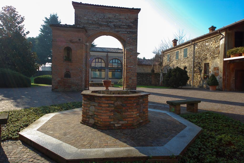 Villa Santa Maria Dell'Arco - Centro Oreb Cazzago San Martino Kültér fotó