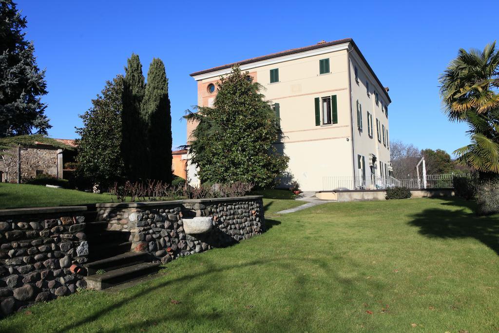 Villa Santa Maria Dell'Arco - Centro Oreb Cazzago San Martino Kültér fotó
