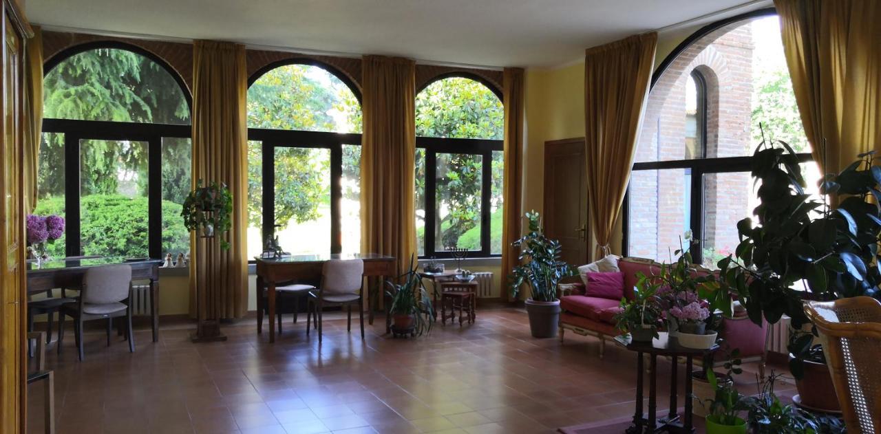 Villa Santa Maria Dell'Arco - Centro Oreb Cazzago San Martino Kültér fotó